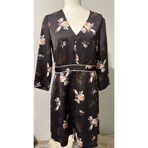 Banana Republic floral v neck fit flare gray pink floral print 6